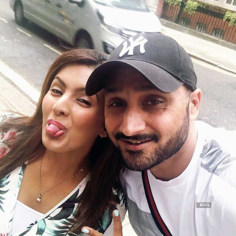 Pictures of Indian cricketers and their gorgeous better halves