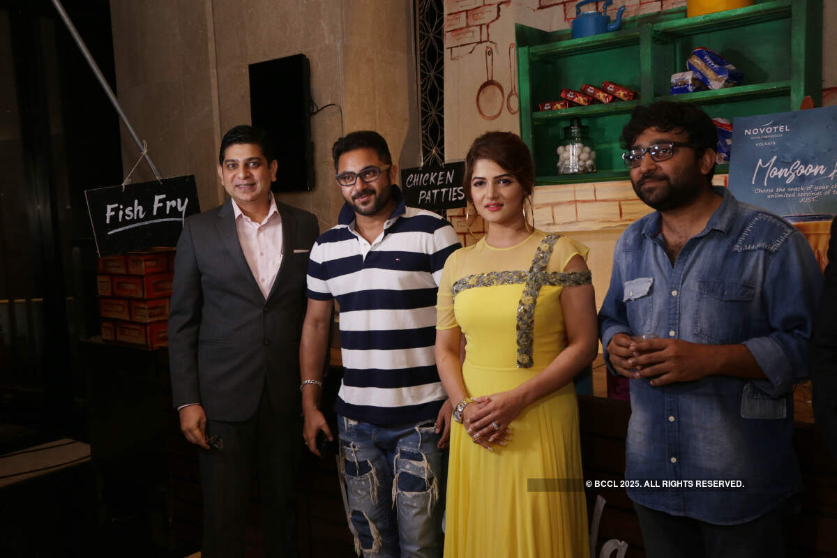 Sandeep Johri, Soham, Srabanti and Abhimanyu Mukherjee