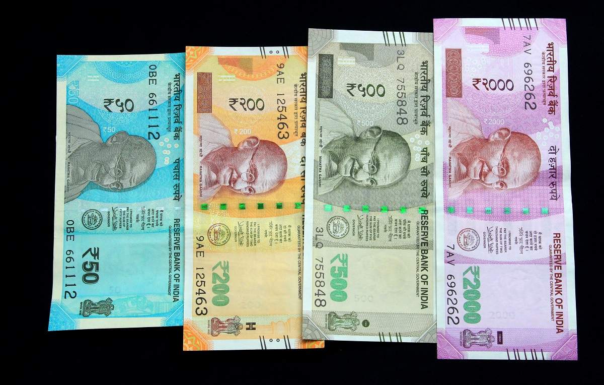 Report Claims Chinese Firm Won Contract To Print Indian Currency - 