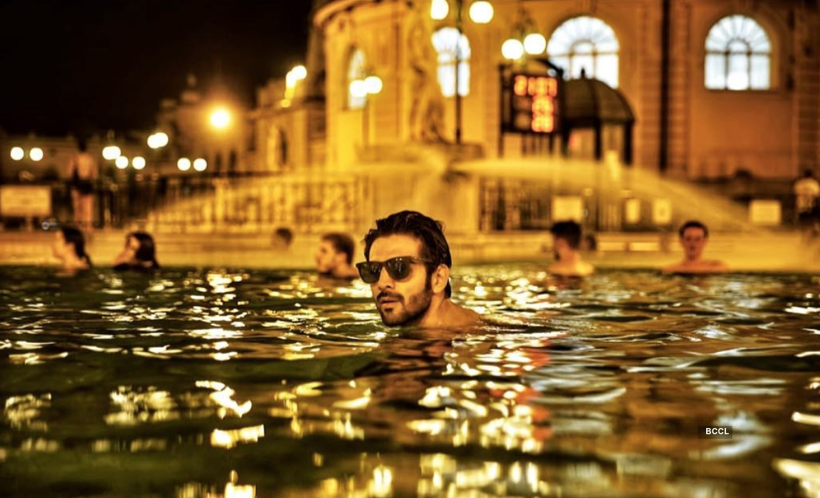 Kartik Aaryan Photos