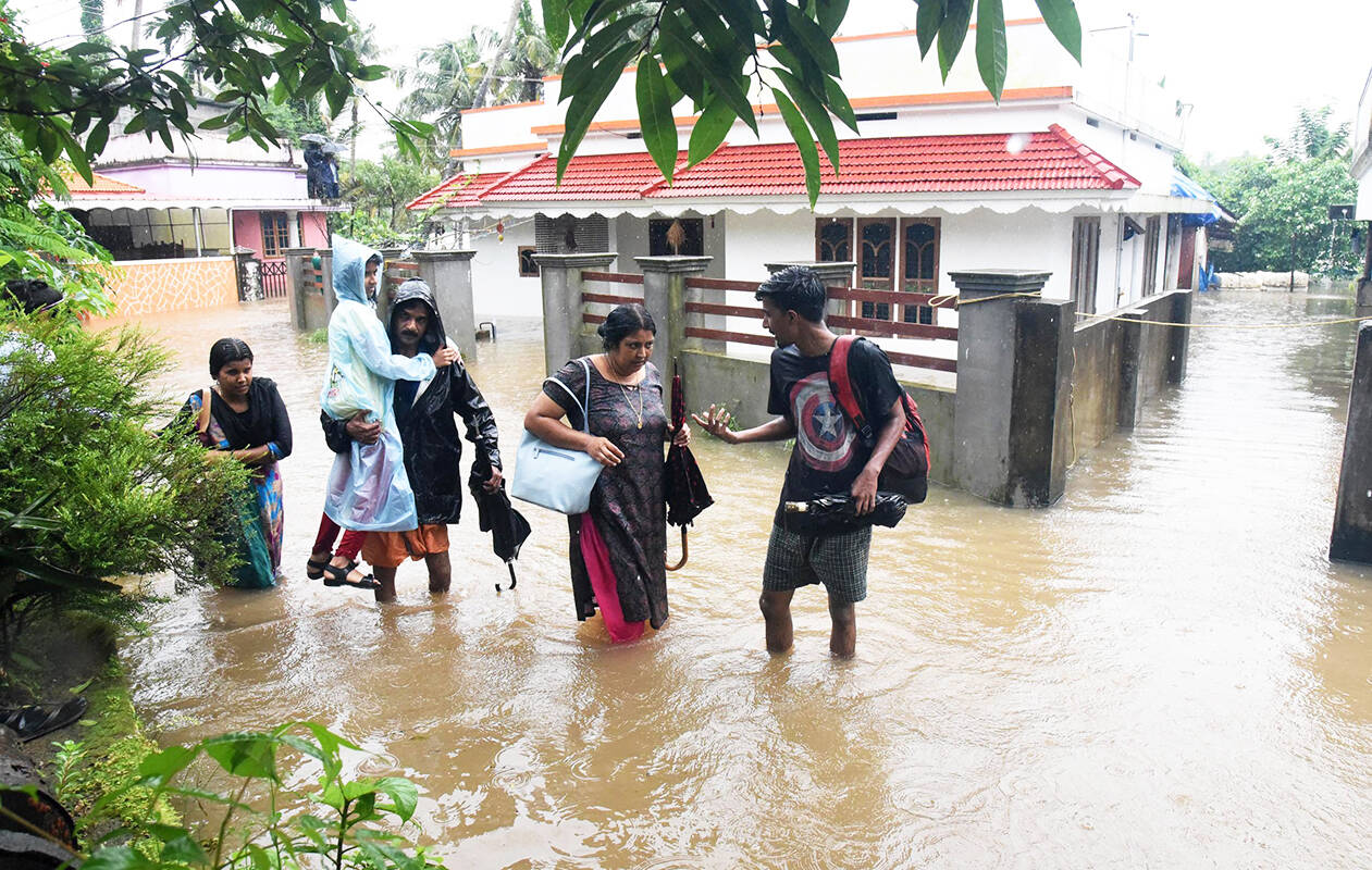 Kerala flood pictures
