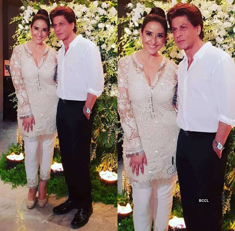 Inside pictures of Manisha Koirala’s starry birthday, Shah Rukh & Rekha steal limelight