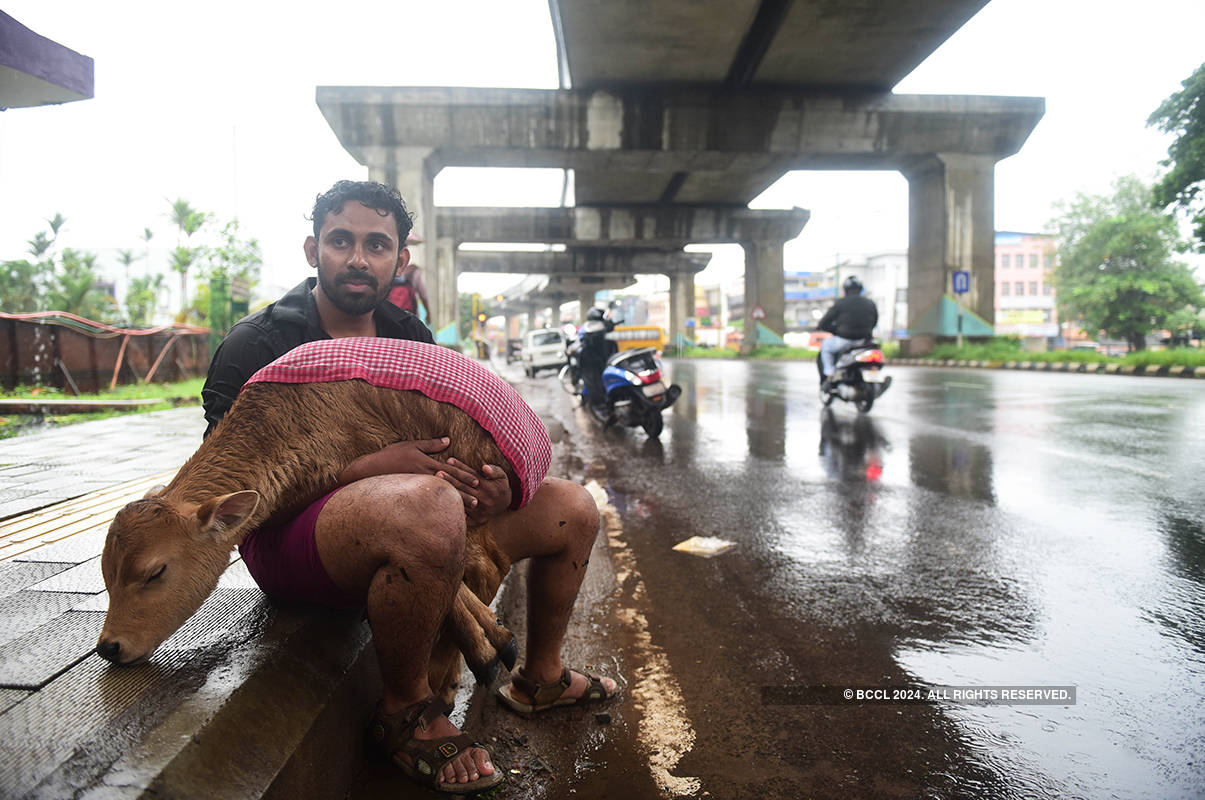 Kerala flood situation worsens, death toll reaches 324