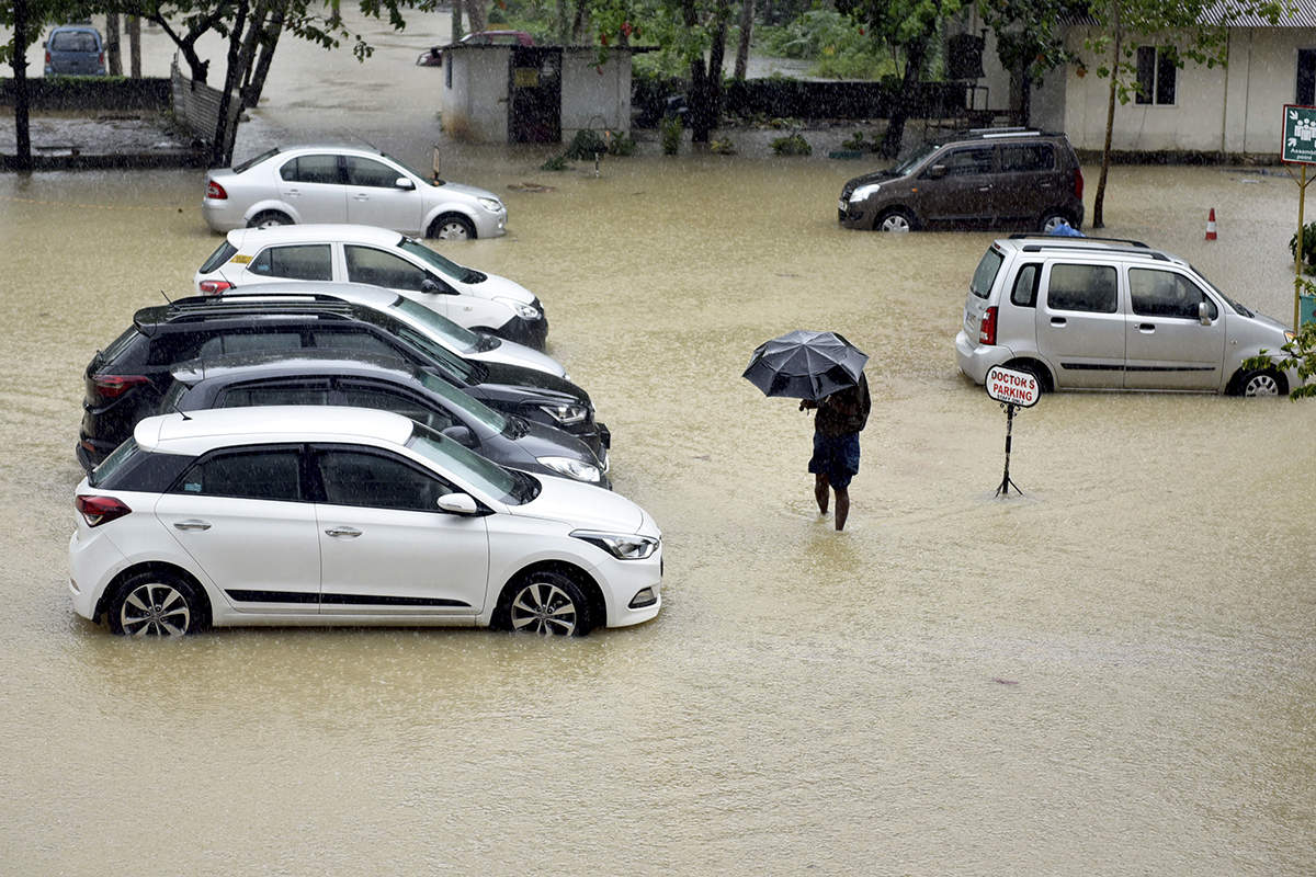 Kerala flood situation worsens, death toll reaches 324