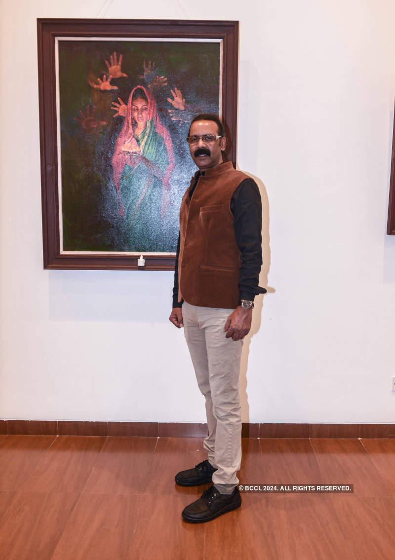 Ranvir Shorey inaugurates Vishwa Sahni and Sonu Gupta's art exhibition