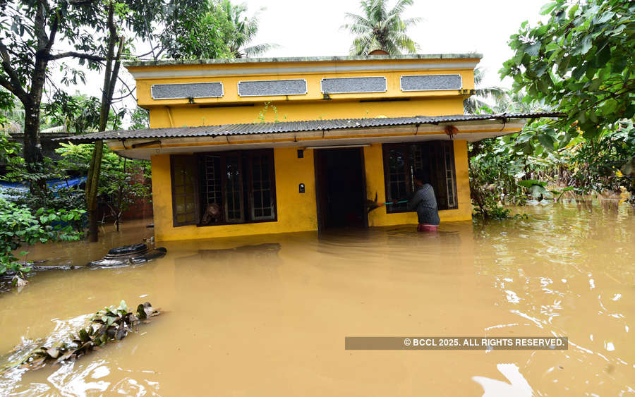 Rescue ops at full throttle in flood-hit Kerala