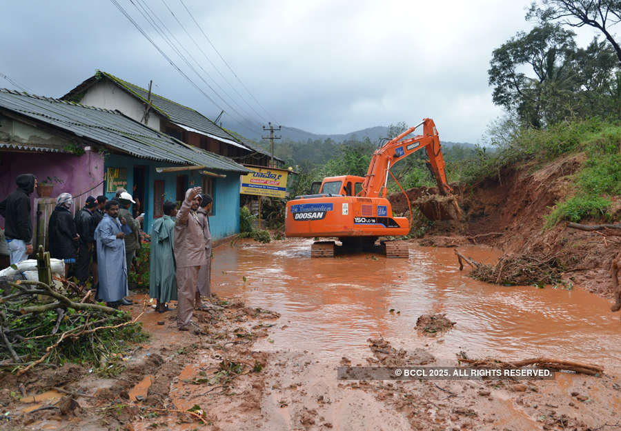 Rescue ops at full throttle in flood-hit Kerala