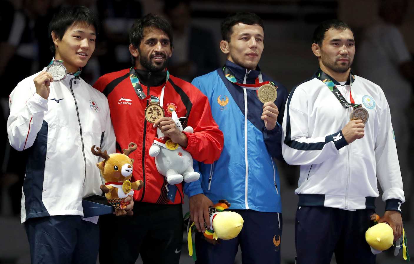 Asian Games 2018: India's Bajrang wrestles for gold ( 74kg freestyle)