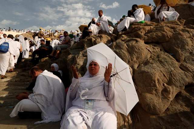 Thousands of Muslims from across the world visit the holy city of Mecca