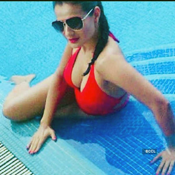 These Bewitching Pictures Of Ameesha Patel Will Surely Take Your Breath Away The Etimes