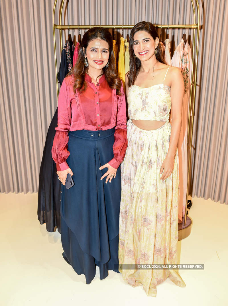 Celebs grace the store launch of Shruti Sancheti