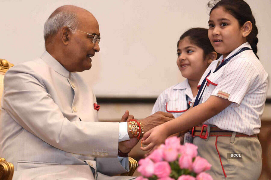 Modi, Kovind greet nation on Raksha Bandhan