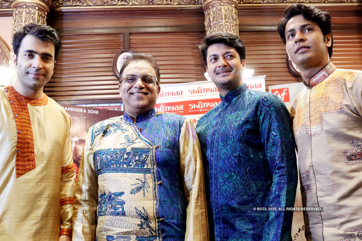 Abir, Arindam Sil, Jisshu and Anirban
