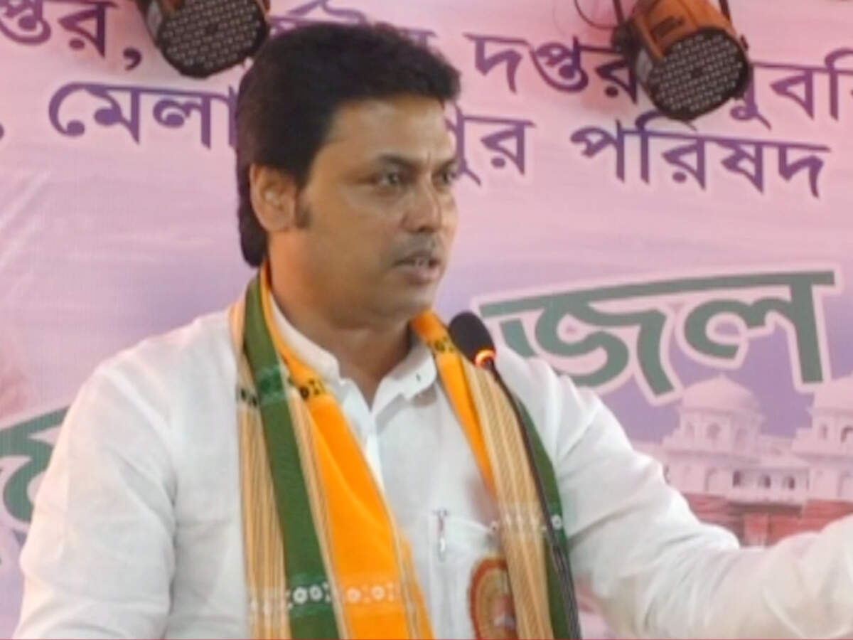 Ducks raise oxygen level in water bodies, says Biplab Deb