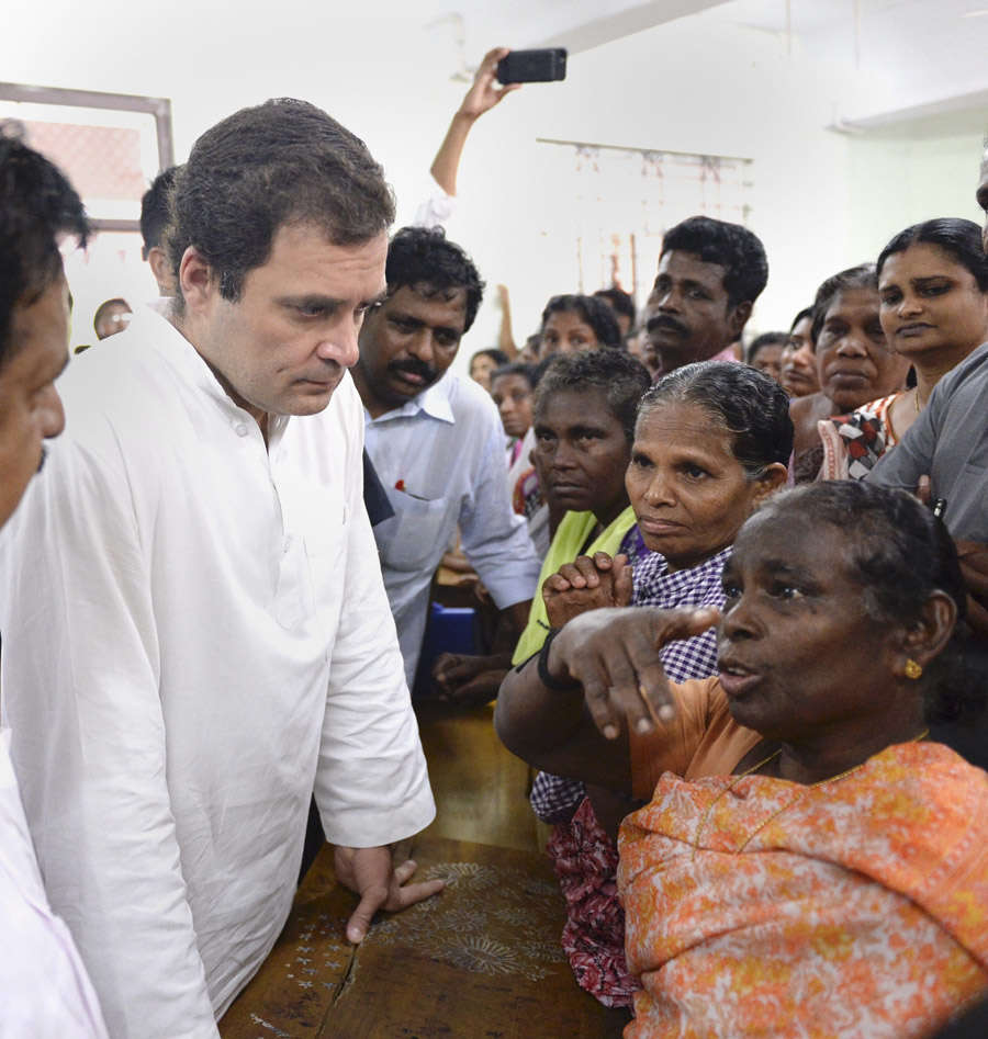 Rahul Gandhi visits flood relief camps in Kerala