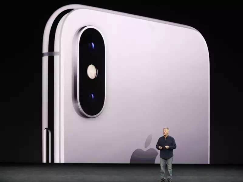The cheapest 2018 iPhone may sport single rear camera