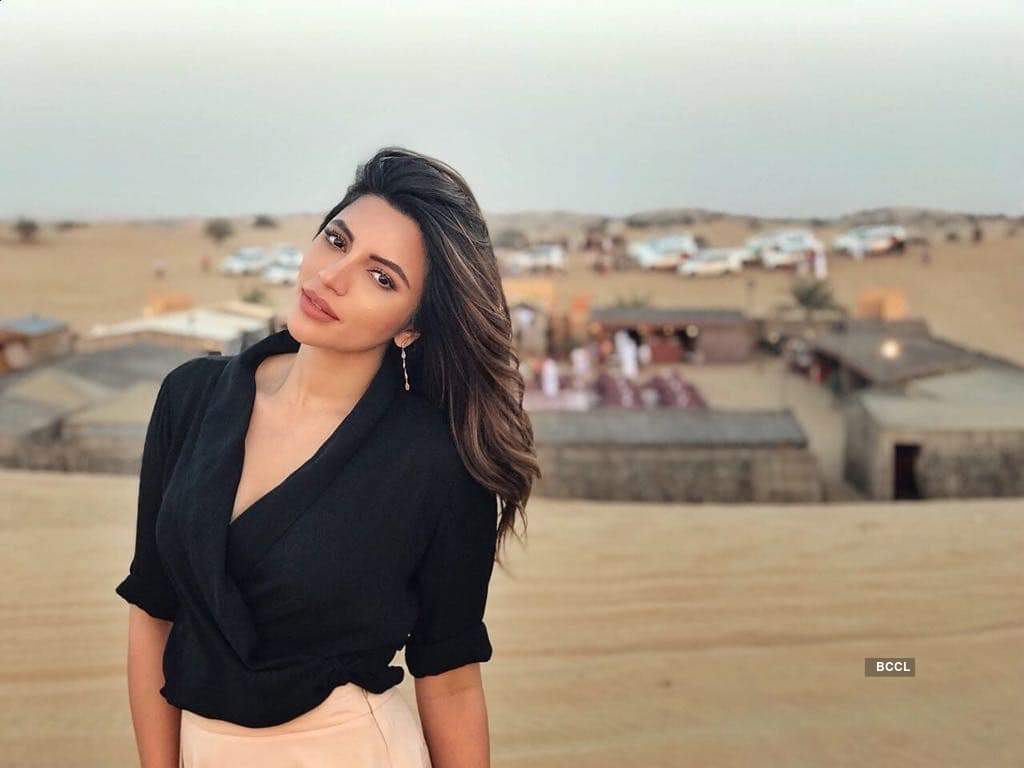 These beautiful holiday pictures of diva Shama Sikander are going viral…