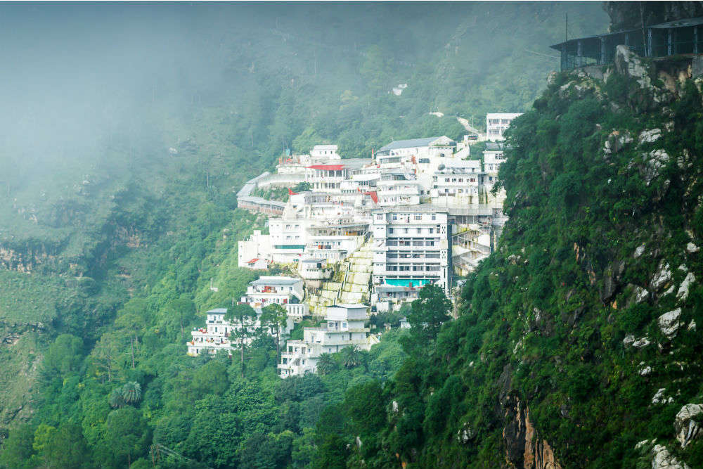 5 temples to visit near Vaishno Devi for beautiful experiences