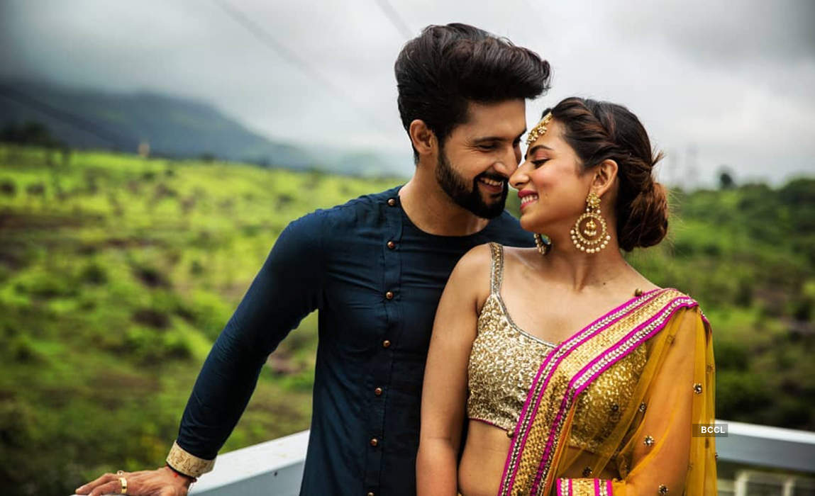 Ravi Dubey and Sargun Mehta give us major relationship goals