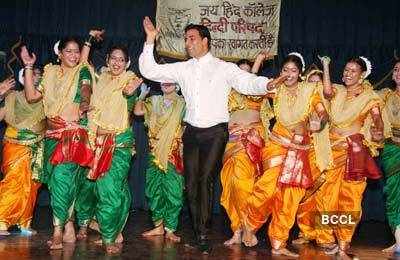 Akshay at Hindi Parishad