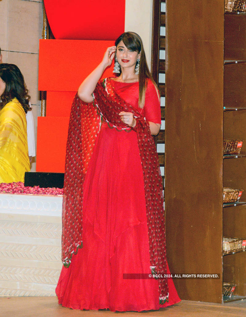 From Shah Rukh-Gauri to Salman-Katrina, celebrities shine at Ambani’s Ganesh Chaturthi party
