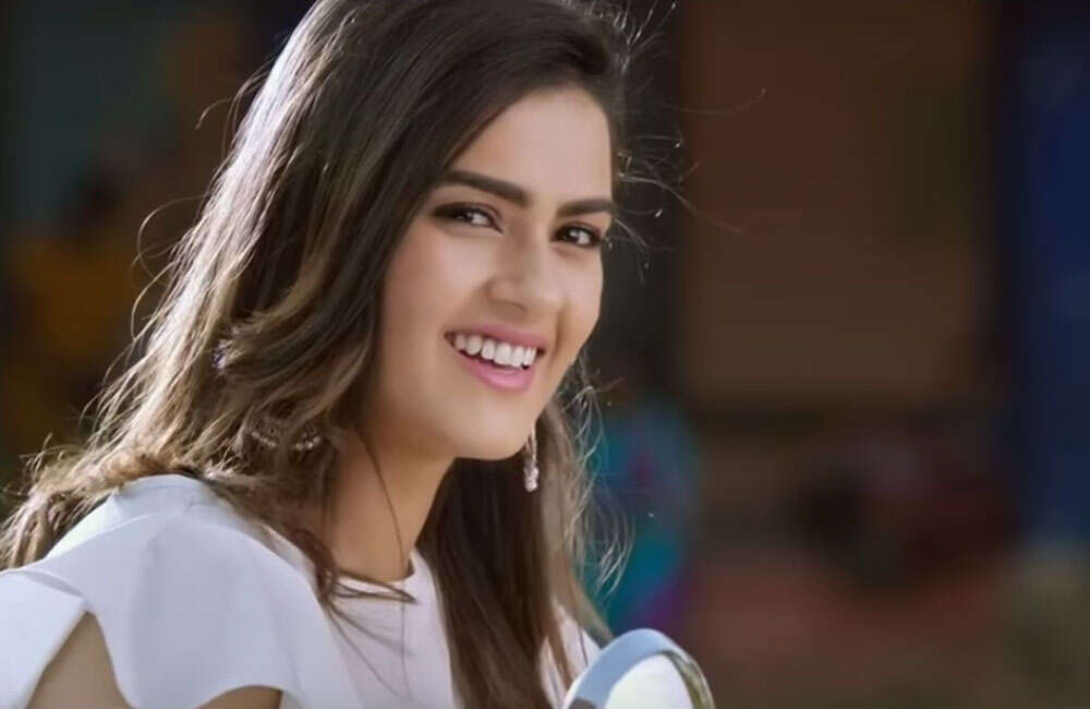 eemayagall2