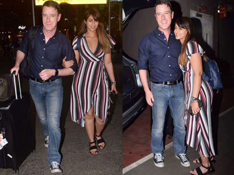 Ileana D cruz and Andrew Kneebone are all smiles at the Mumbai airport