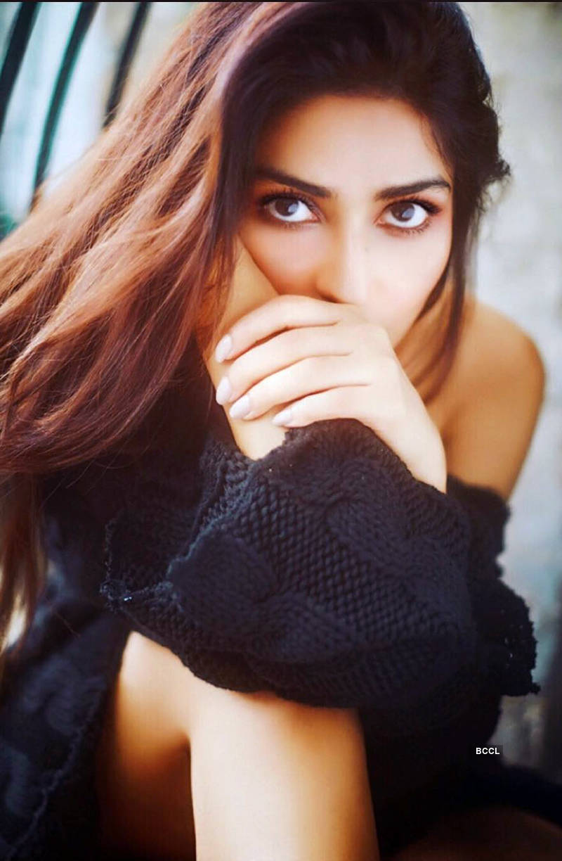 Nutan’s granddaughter Pranutan Bahl is slaying Instagram with these pictures