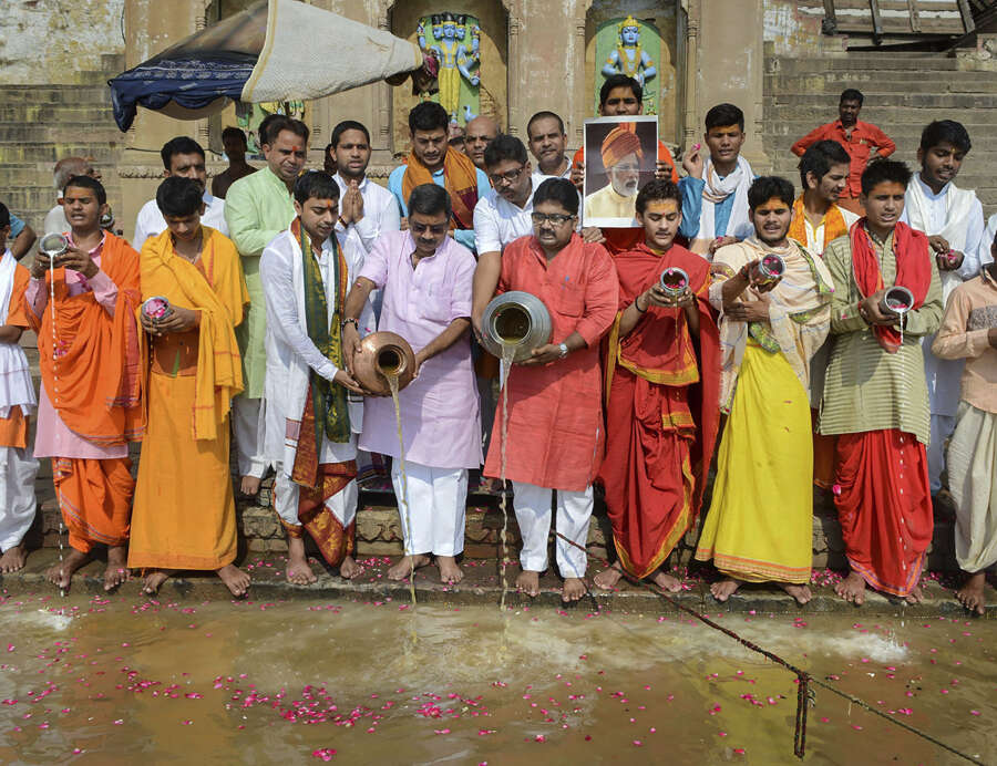 BJP leaders, workers celebrate PM Modi's birthday