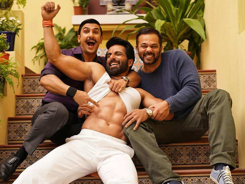 Check out Ranveer Singh's reaction to 'Simmba' co-star Sonu Sood's six-pack abs