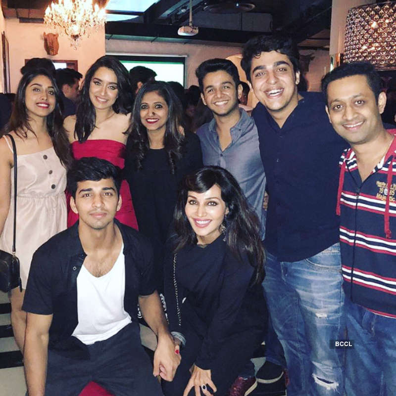 Shraddha celebrates Stree’s success with BFFs, Bollywood stars