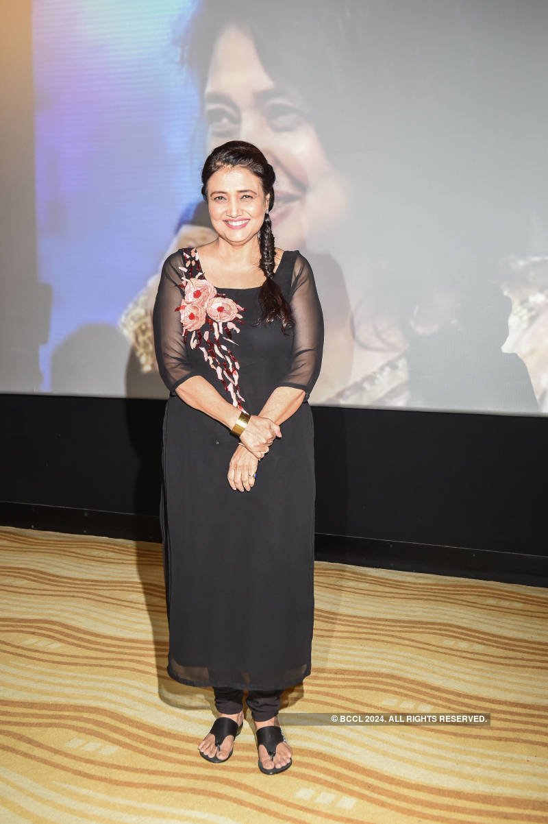 Ragini Khanna launches her debut single 'Mujhse Pyaar Karte Ho'