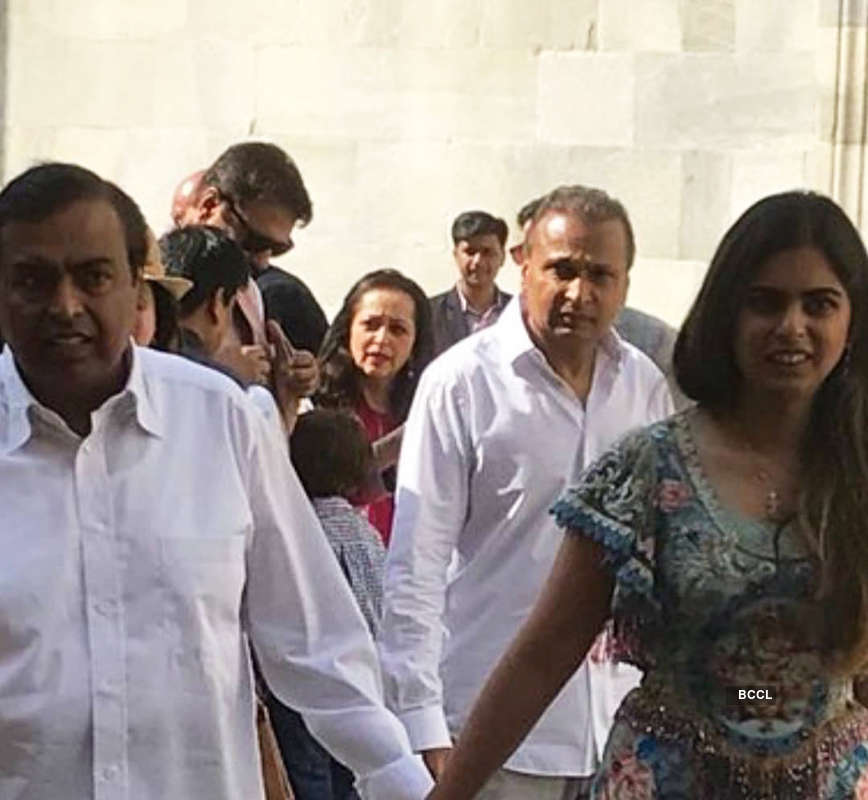 Post starry Isha Ambani's engagement, Ambanis and Piramals bond over a party!