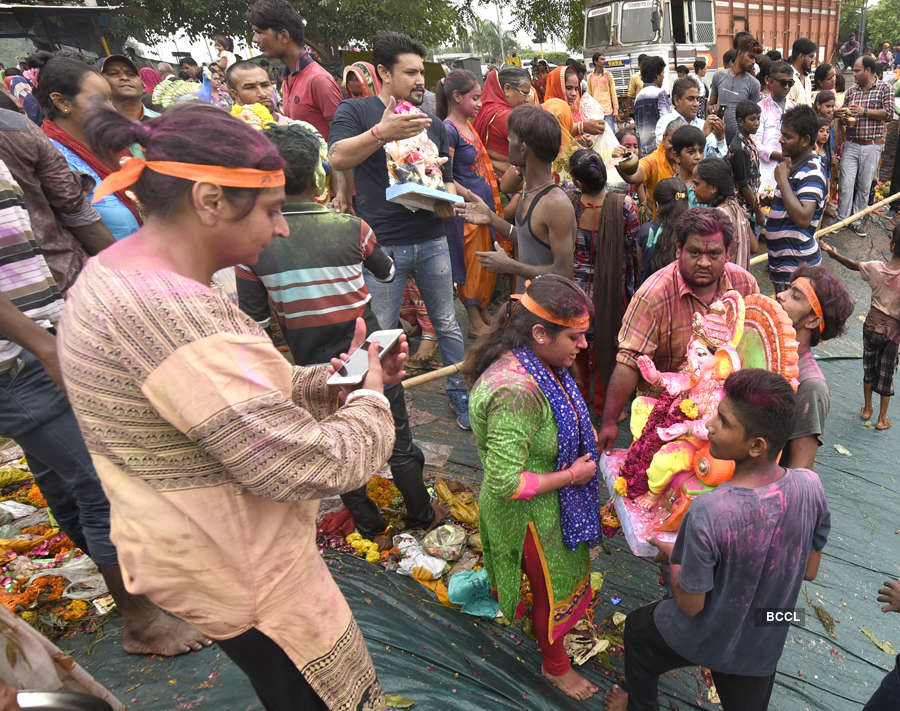 Ganesh Chaturthi culminates with immersion of idols