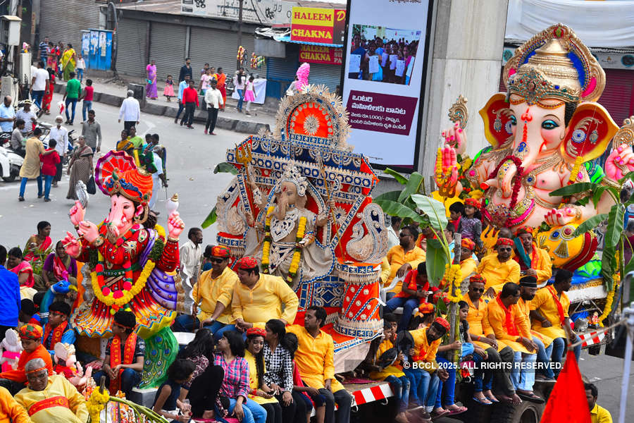 Ganesh Chaturthi culminates with immersion of idols