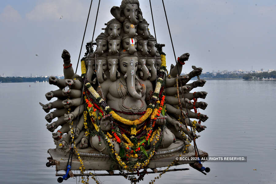 Ganesh Chaturthi culminates with immersion of idols