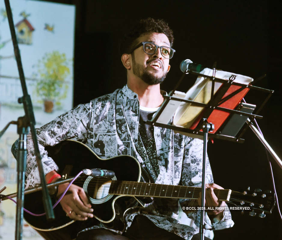 Upal Sengupta performs at Puchki Parbon