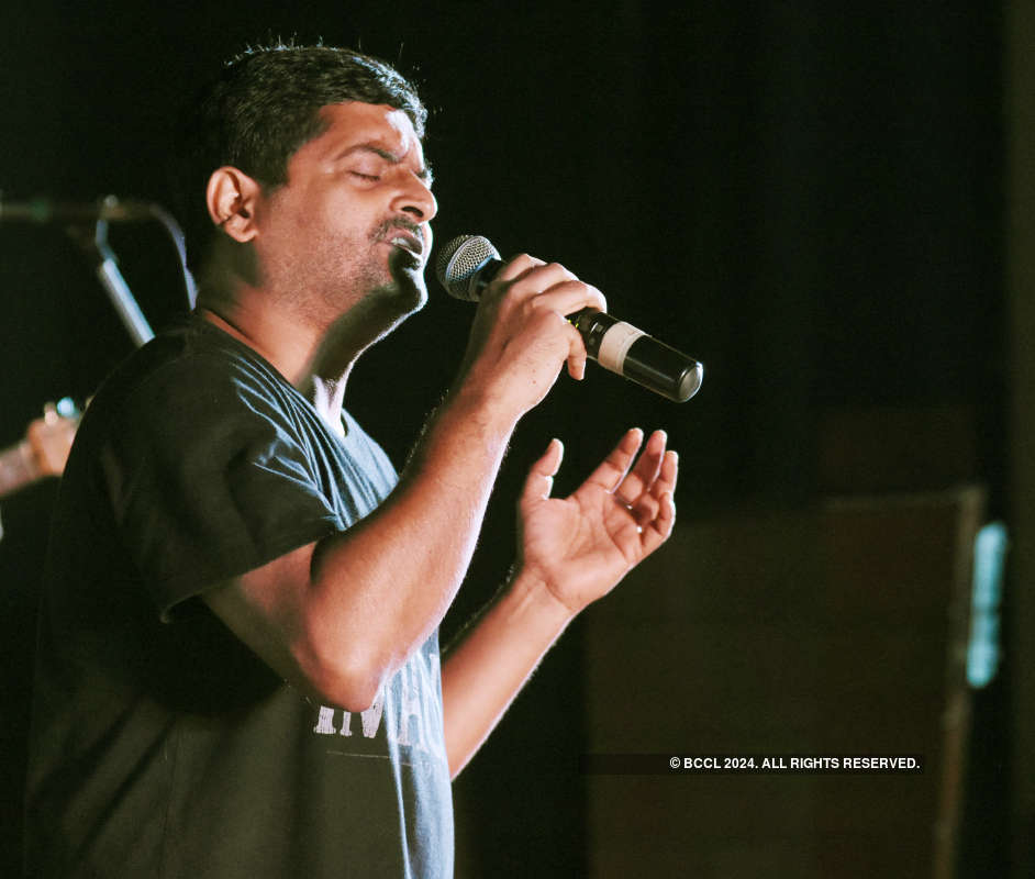 Upal Sengupta performs at Puchki Parbon