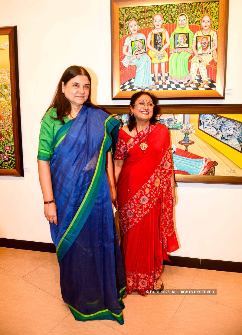 Maneka Gandhi inaugurates Nayanaa Kanodia's art exhibition