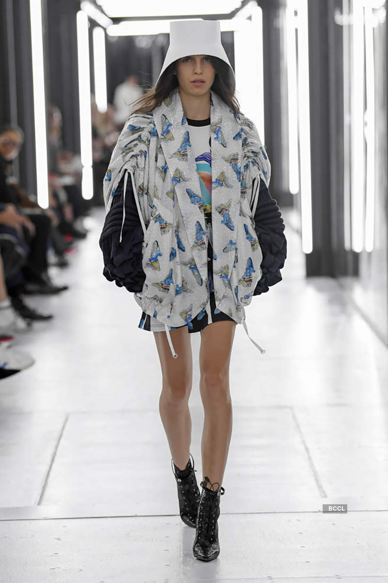 2019 Spring Ready-to-Wear Collection: Louis Vuitton Photogallery - ETimes