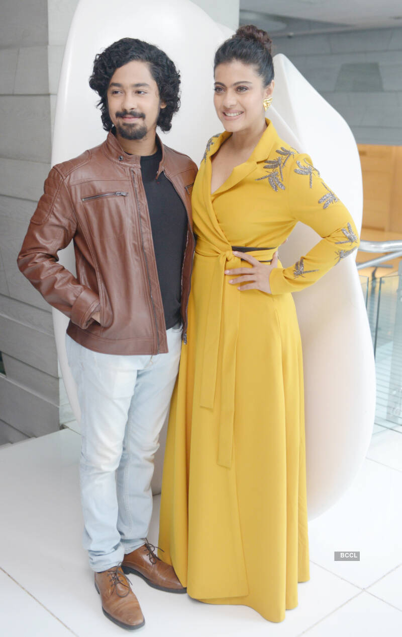 Riddhi Sen and Kajol 
