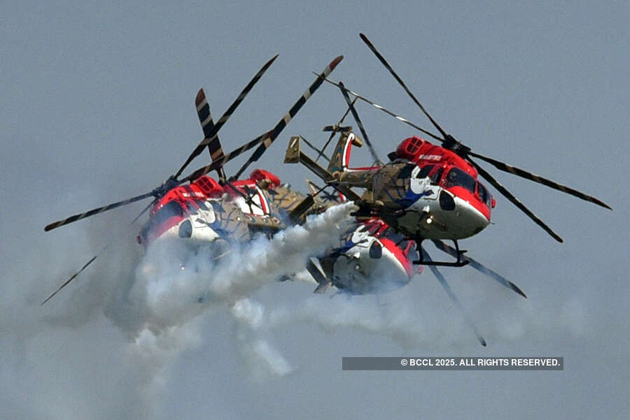 Pilots perform awe-inspiring stunts at Air Force Day celebrations