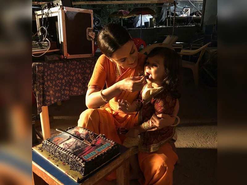 Kangana Ranaut bids farewell to her onscreen son from 'Manikarnika: The Queen of Jhansi'
