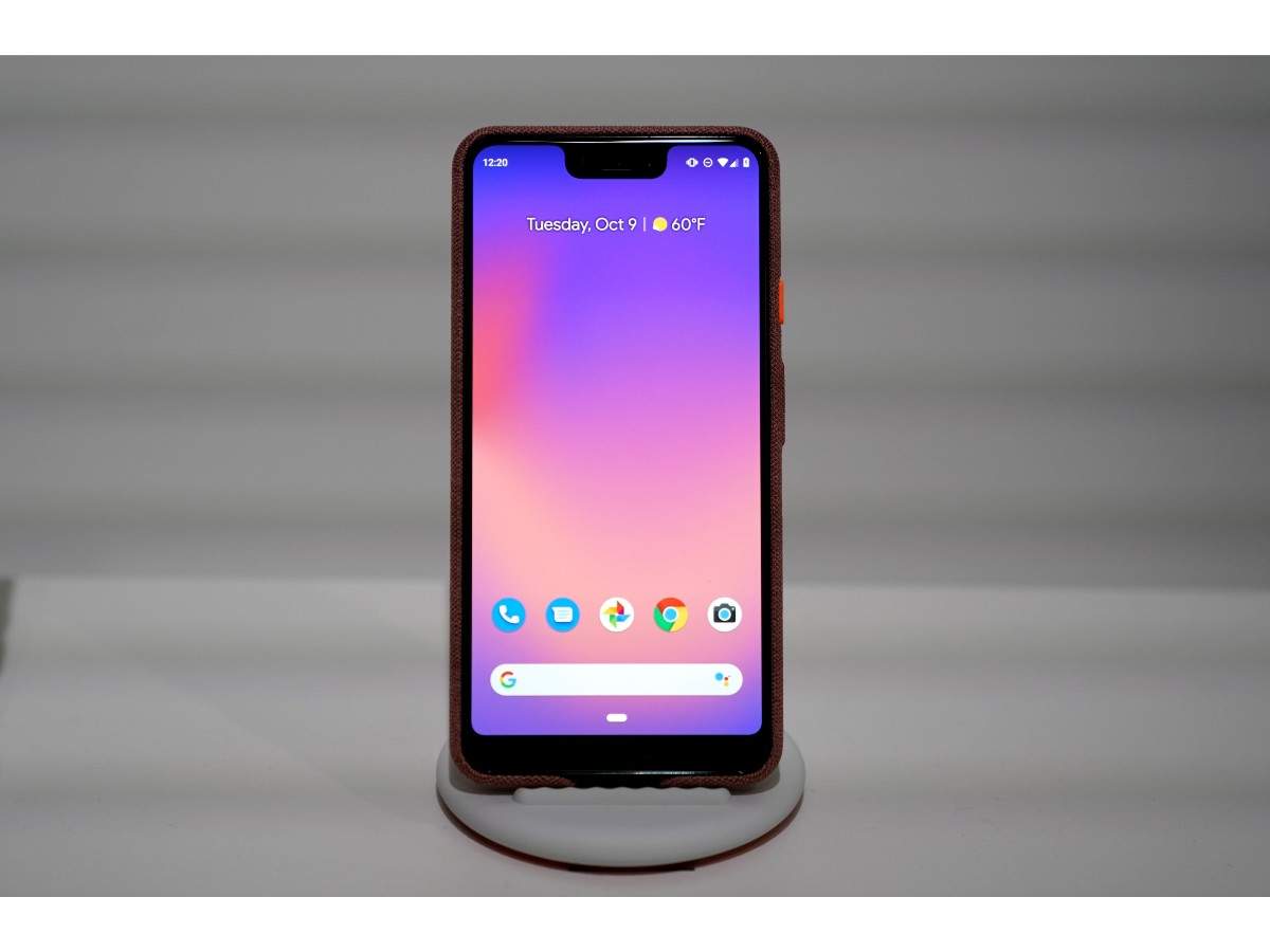 Pixel 2 XL features 6.3-inch display and 3430 mAh battery capacity. Just like Pixel 3, Pixel 3 XL too is larger than its predecessor Pixel 2 XL (5.9-inch).