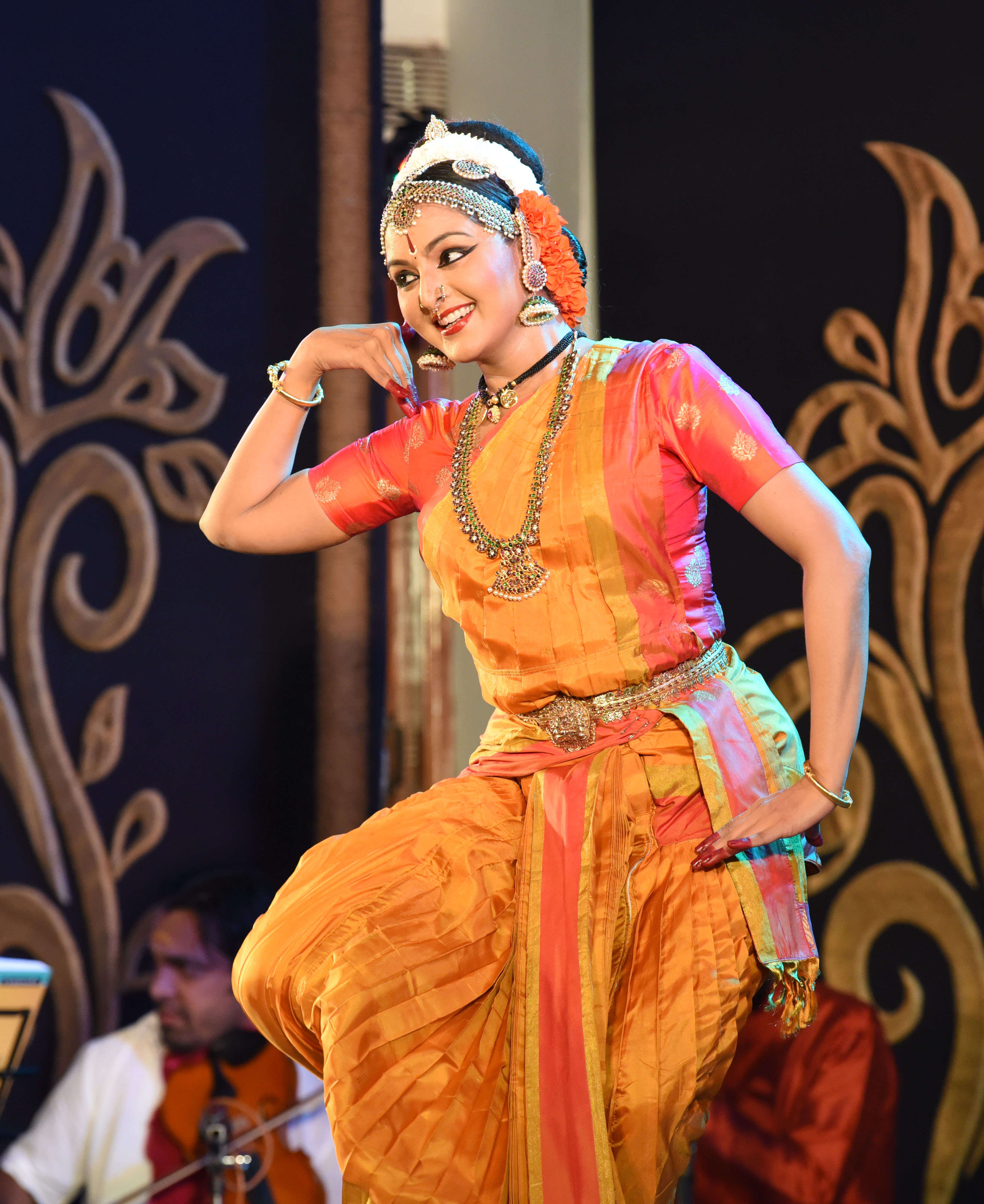 Soorya festival: Manju Warrier charms the audience with her Kuchipudi ...