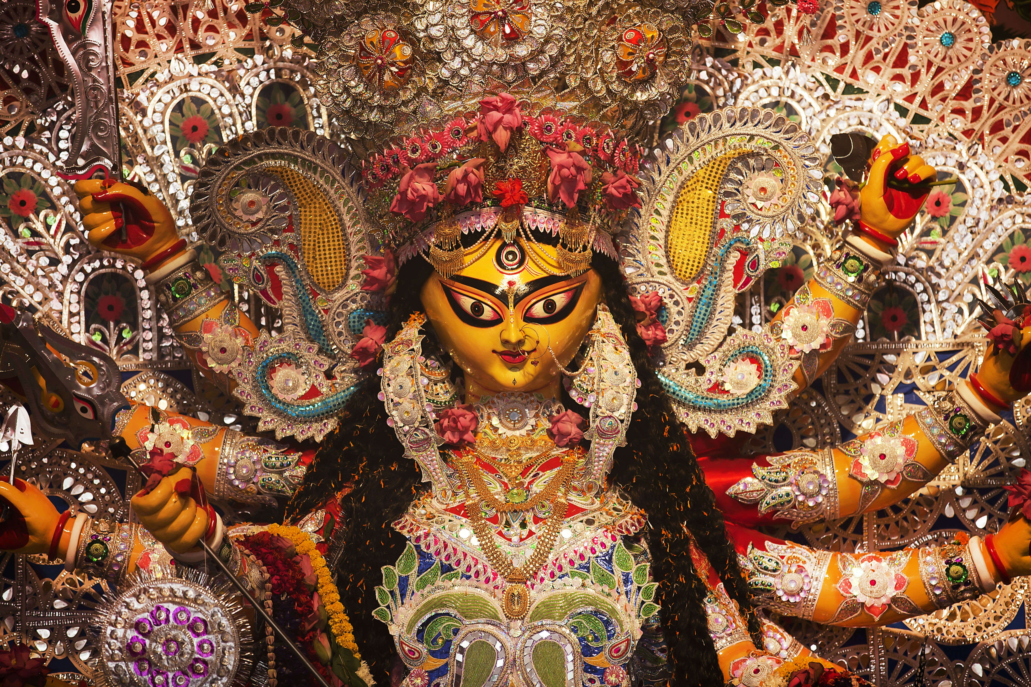 North Kolkata Durga Puja 2018 | Durga Puja Celebration in North Kolkata