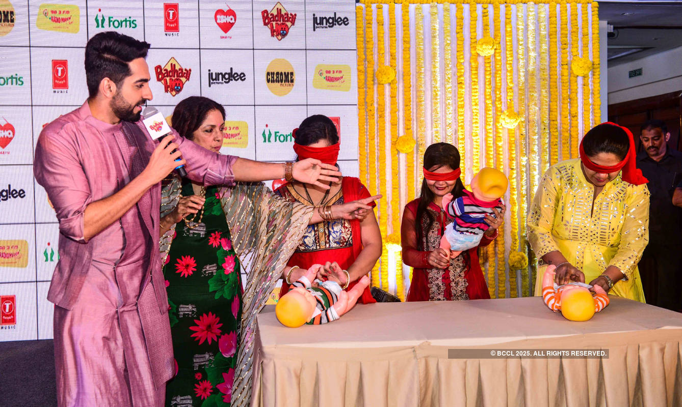 Team ‘Badhaai Ho’ hosts Mumbai’s biggest ‘Godh Bharaai’ ceremony