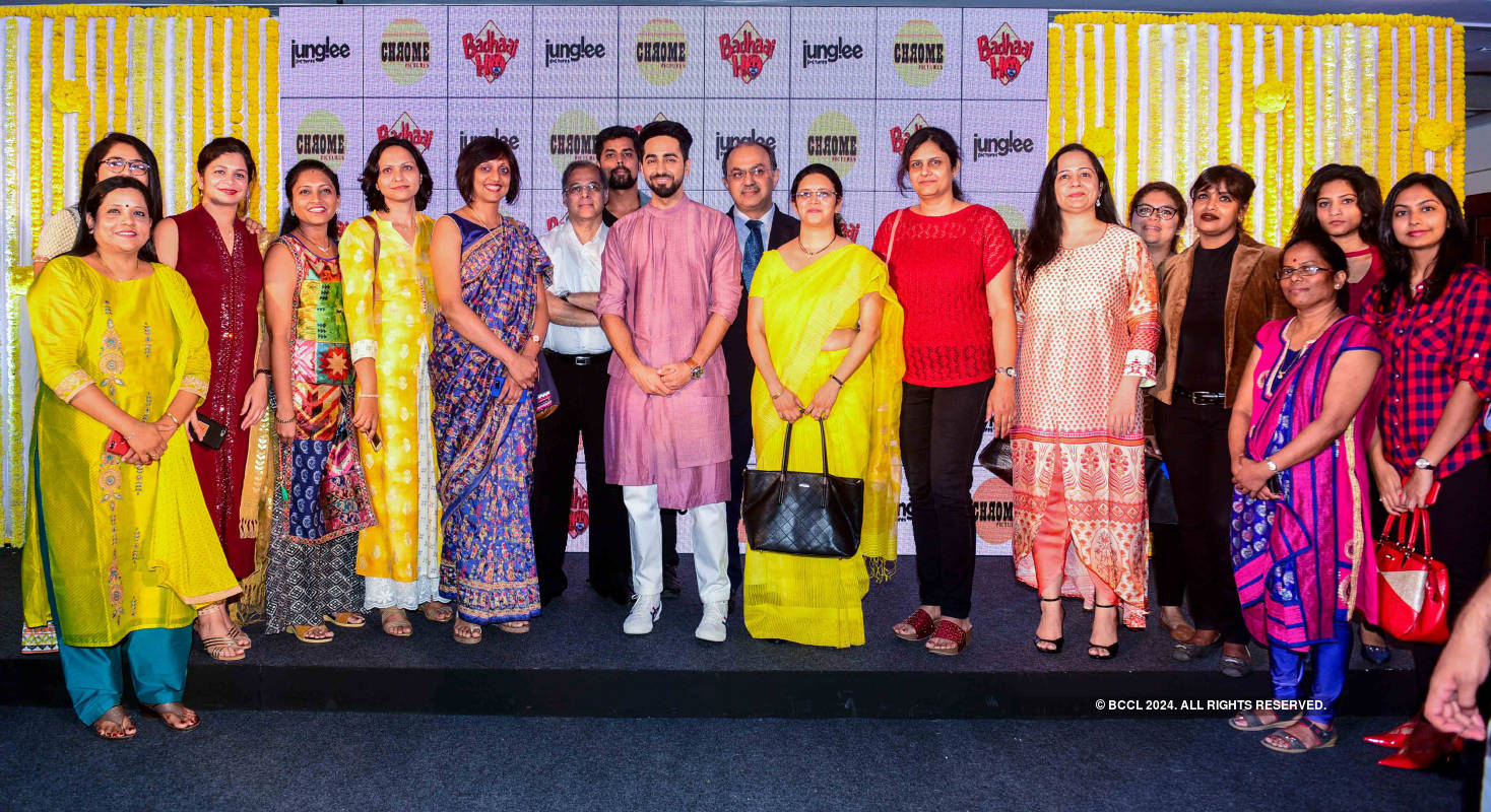 Team ‘Badhaai Ho’ hosts Mumbai’s biggest ‘Godh Bharaai’ ceremony