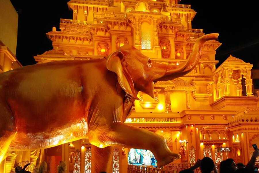Durga Puja 2018: Theme-based pandals grab eyeballs