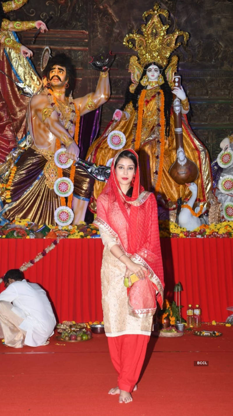 B-Town celebs soak in Durga Puja festivities